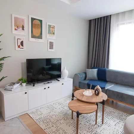 Cozy With Bedroom & Office Istanbul